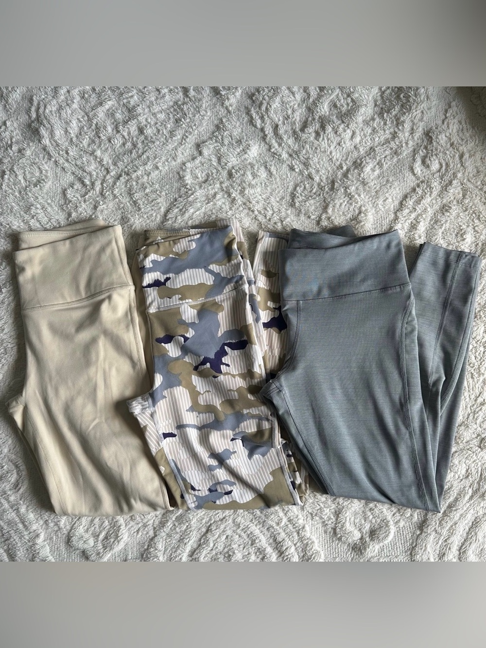 Women’s Medium Athletic Leggings Mono B Nike